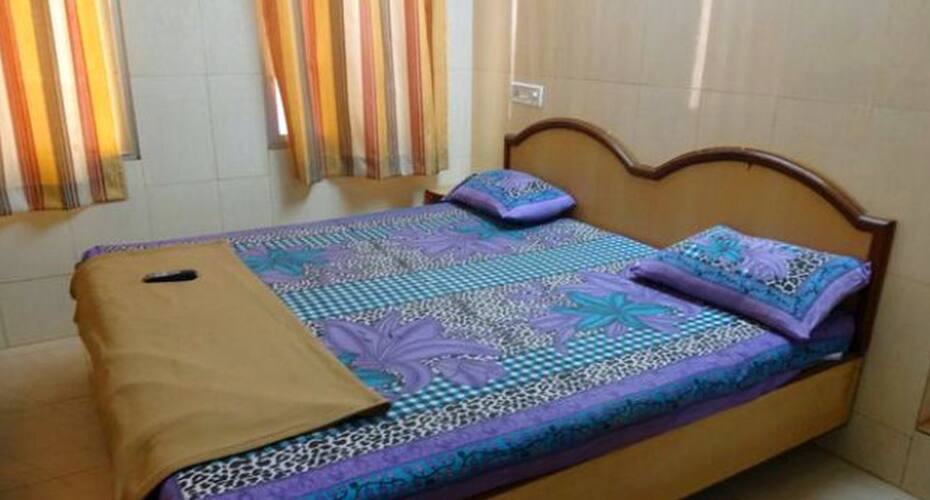 Meenakshi Lodge, Kurnool 2